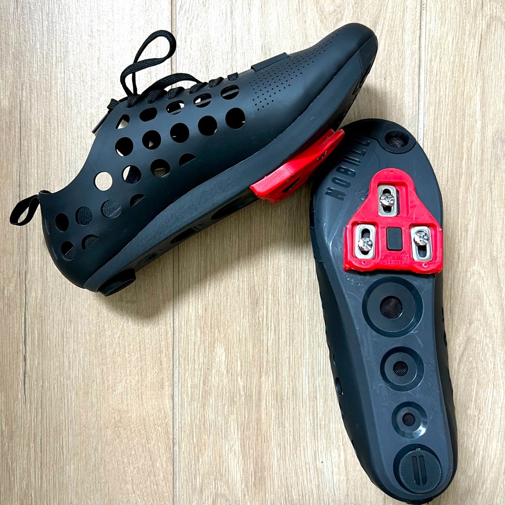 NOBULL Cycling Shoes with pedal clips - EU Size 44 *Like New*